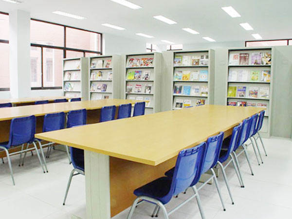 学校家具